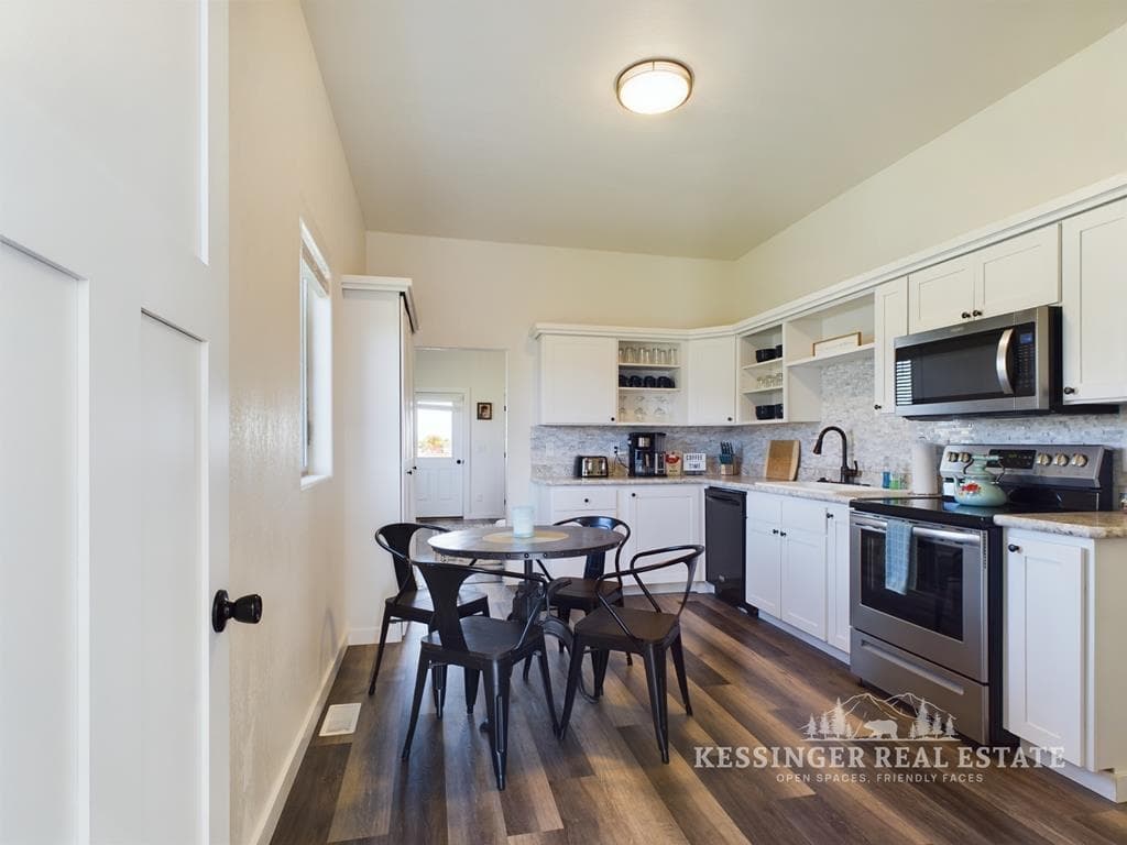 653 Southfork Rd — photo 14 of 25