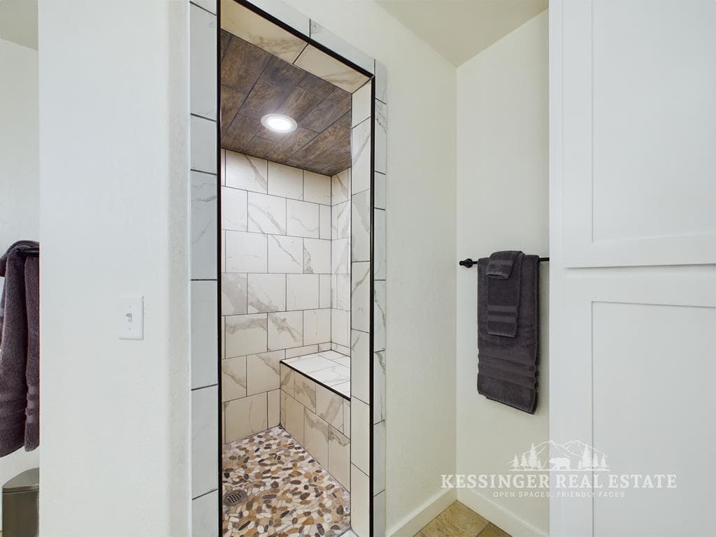 653 Southfork Rd — photo 23 of 25