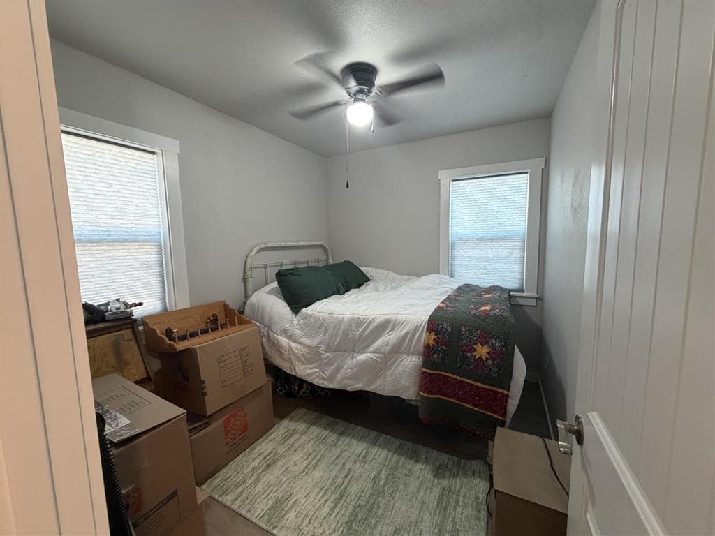 436 S Ferris St — photo 11 of 19