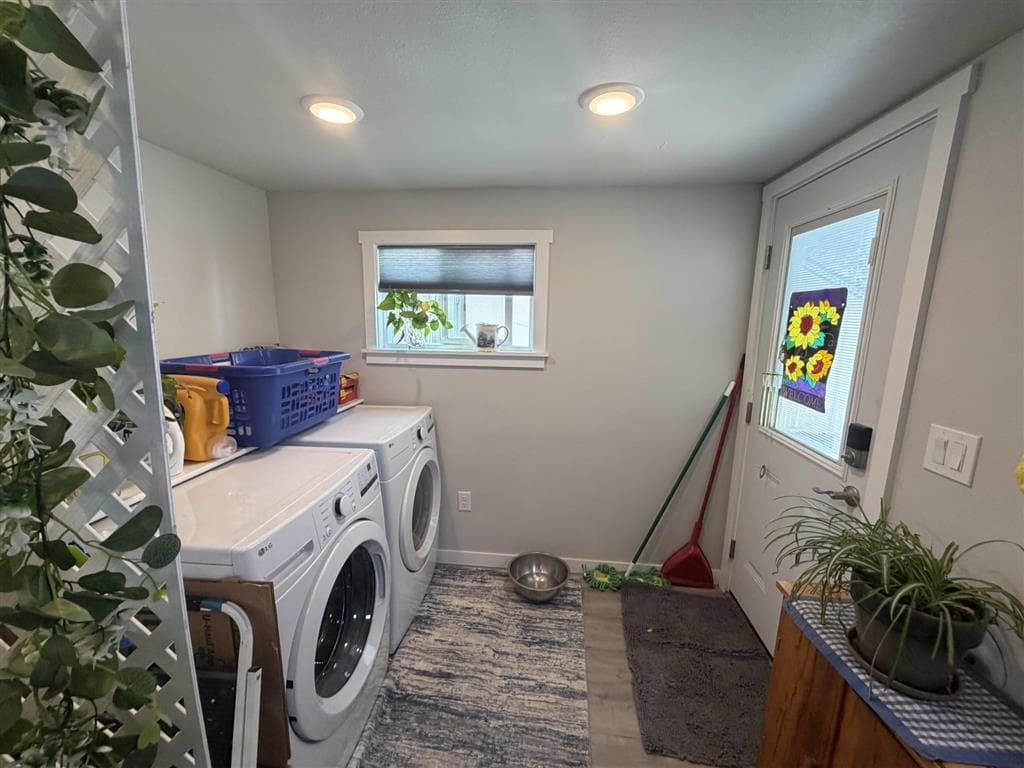 436 S Ferris St — photo 15 of 19