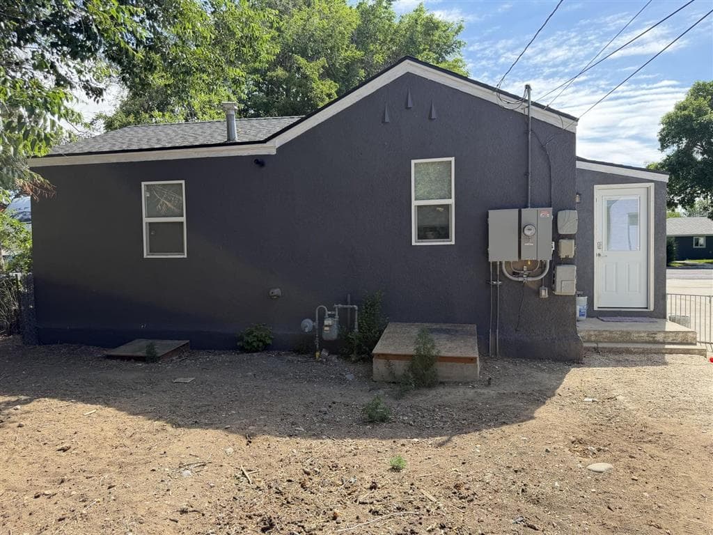 436 S Ferris St — photo 18 of 19
