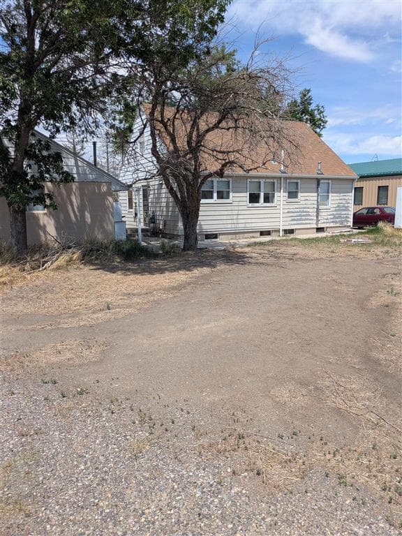 2532 Big Horn Ave — photo 8 of 9