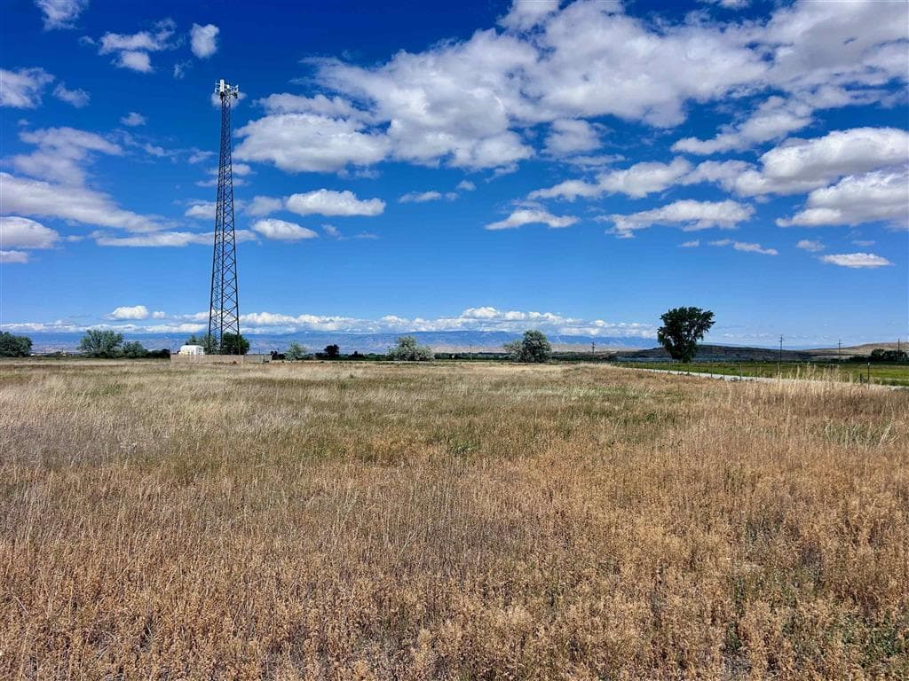 TBD E Platte — photo 7 of 10