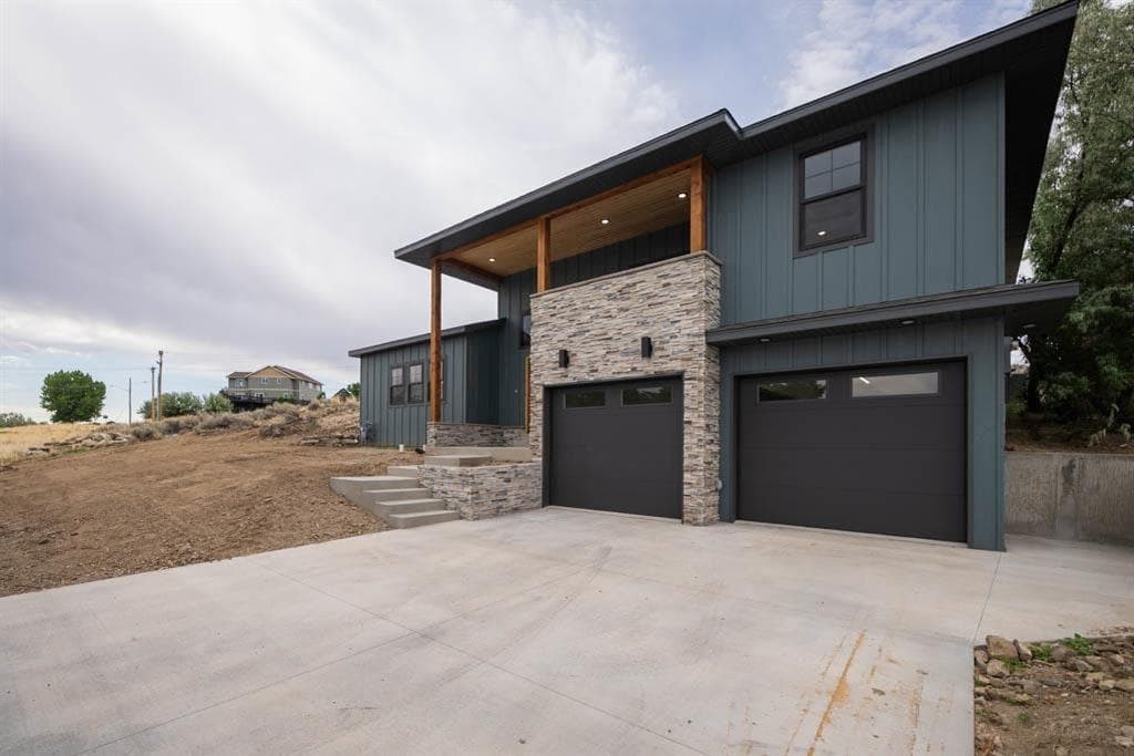 1332 Huff n' Puff Ave — photo 3 of 25