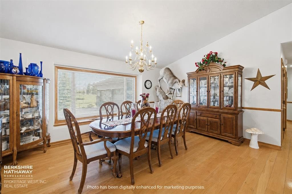 39 Nez Perce Dr — photo 11 of 25