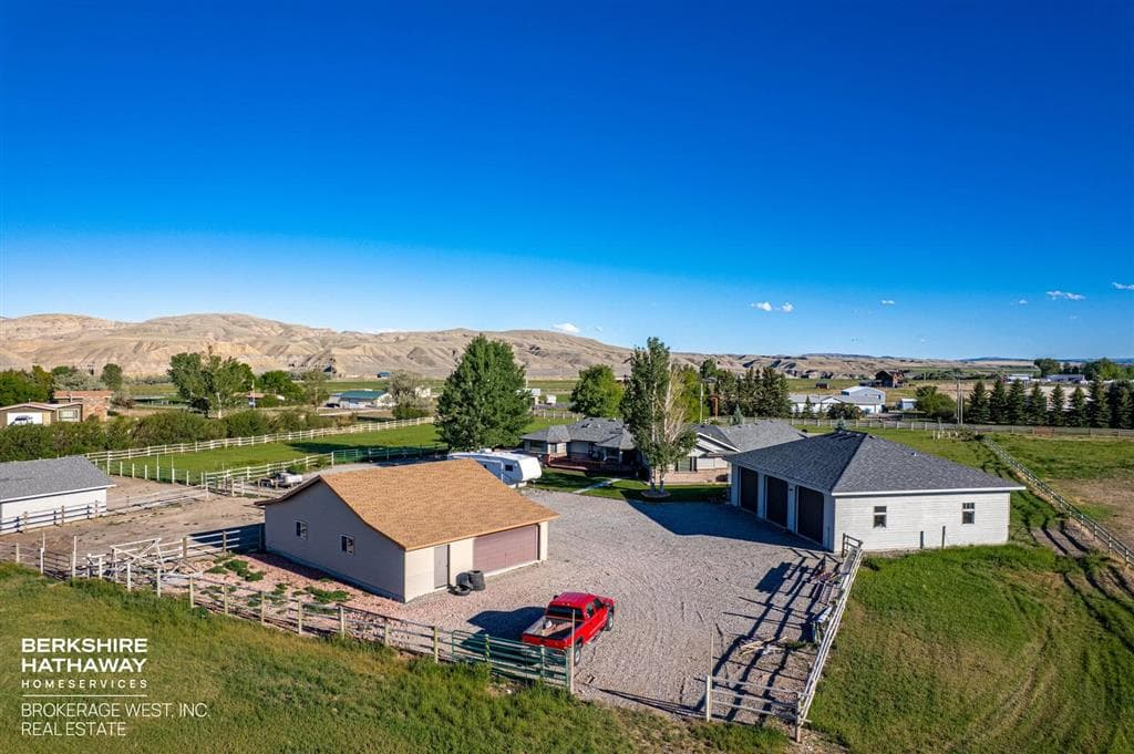 39 Nez Perce Dr — photo 7 of 25