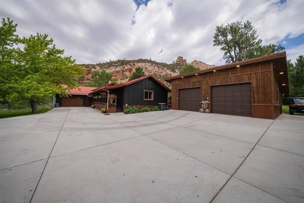 3239 Hwy 16 E — photo 2 of 25