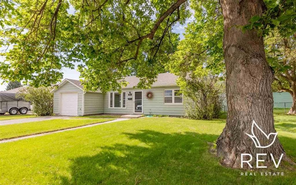 190 Goodturn Dr — photo 2 of 20