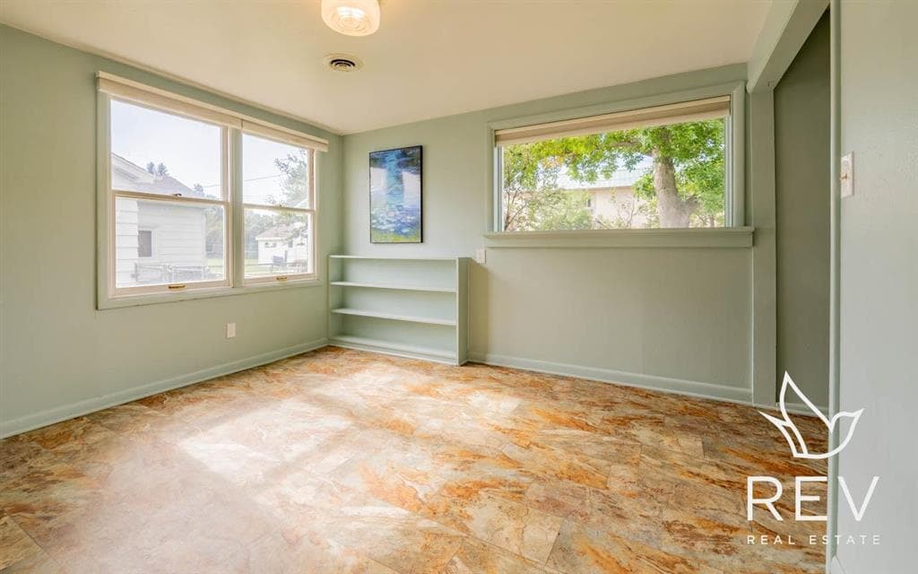 190 Goodturn Dr — photo 11 of 20