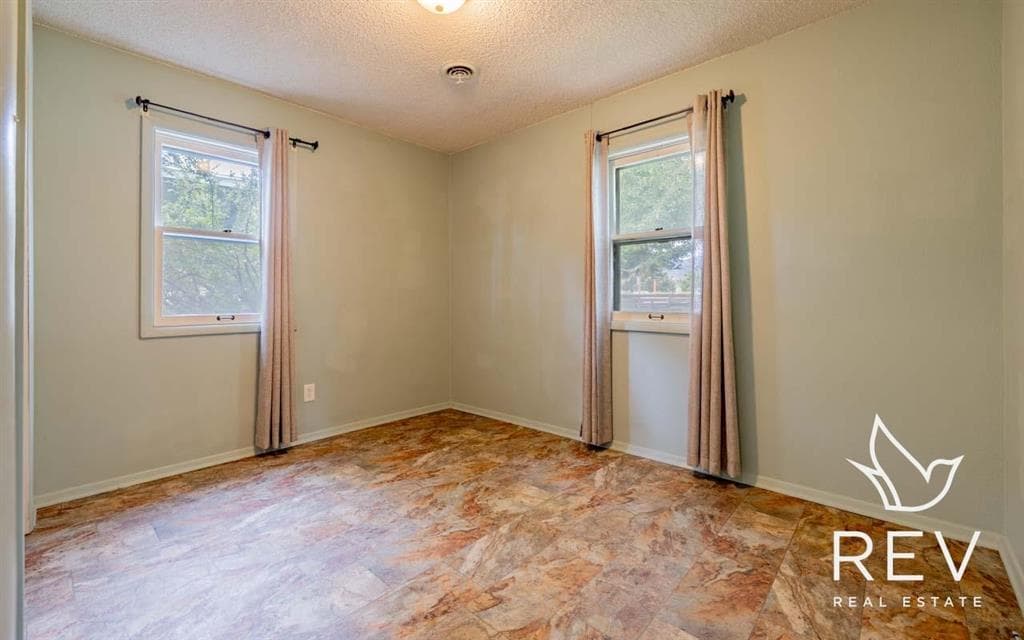 190 Goodturn Dr — photo 14 of 20