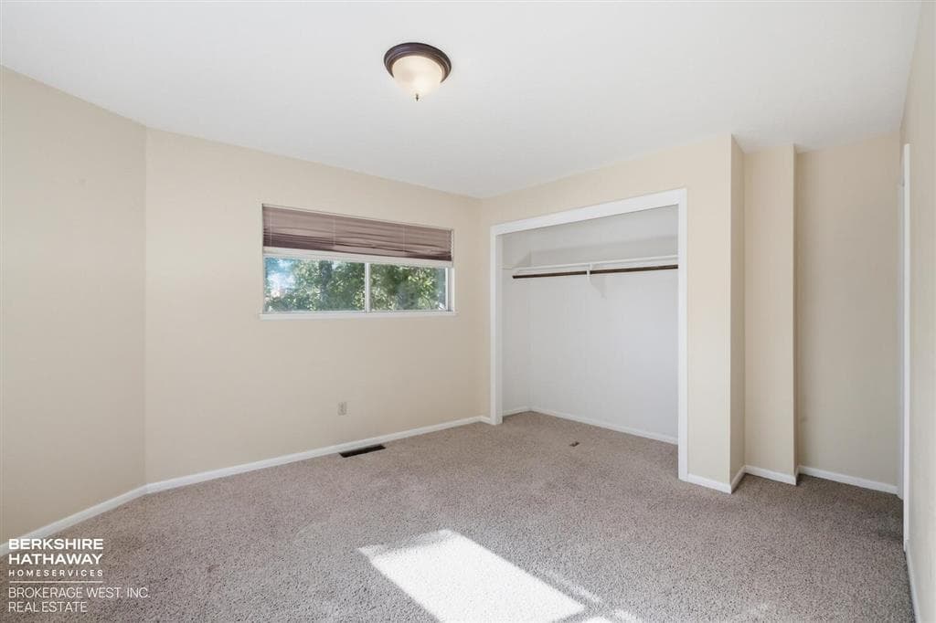 1202 Birch Ln — photo 12 of 25