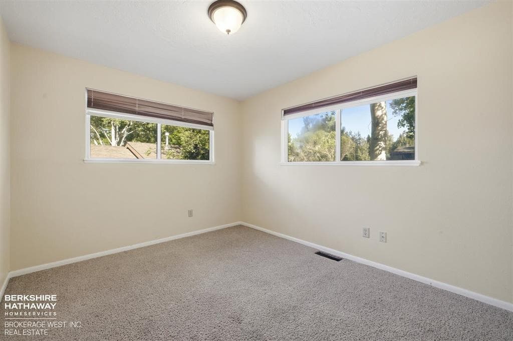 1202 Birch Ln — photo 17 of 25