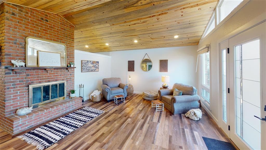 1226 Birch Ln — photo 11 of 25