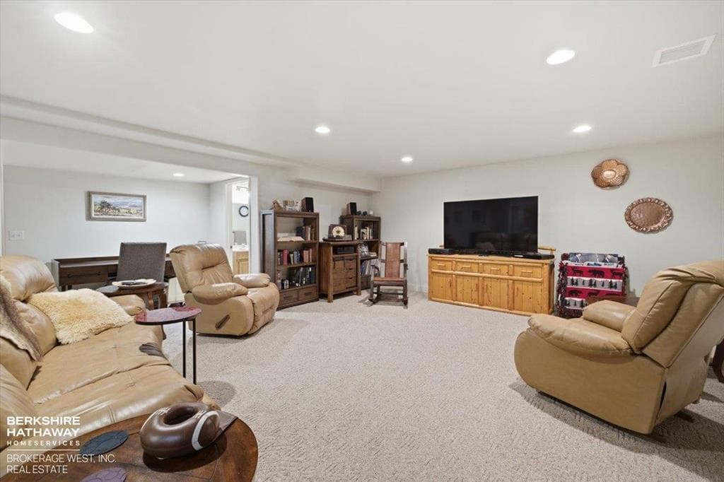 2314 Madison Ave — photo 11 of 25