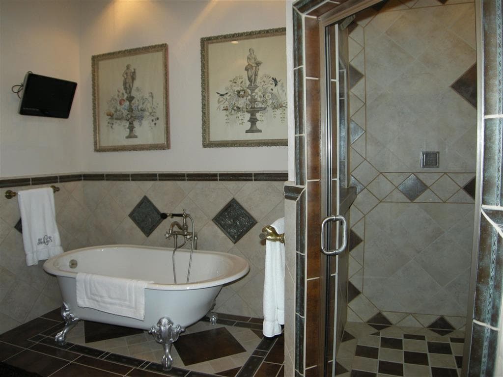 619 Olive Glenn Dr — photo 8 of 12