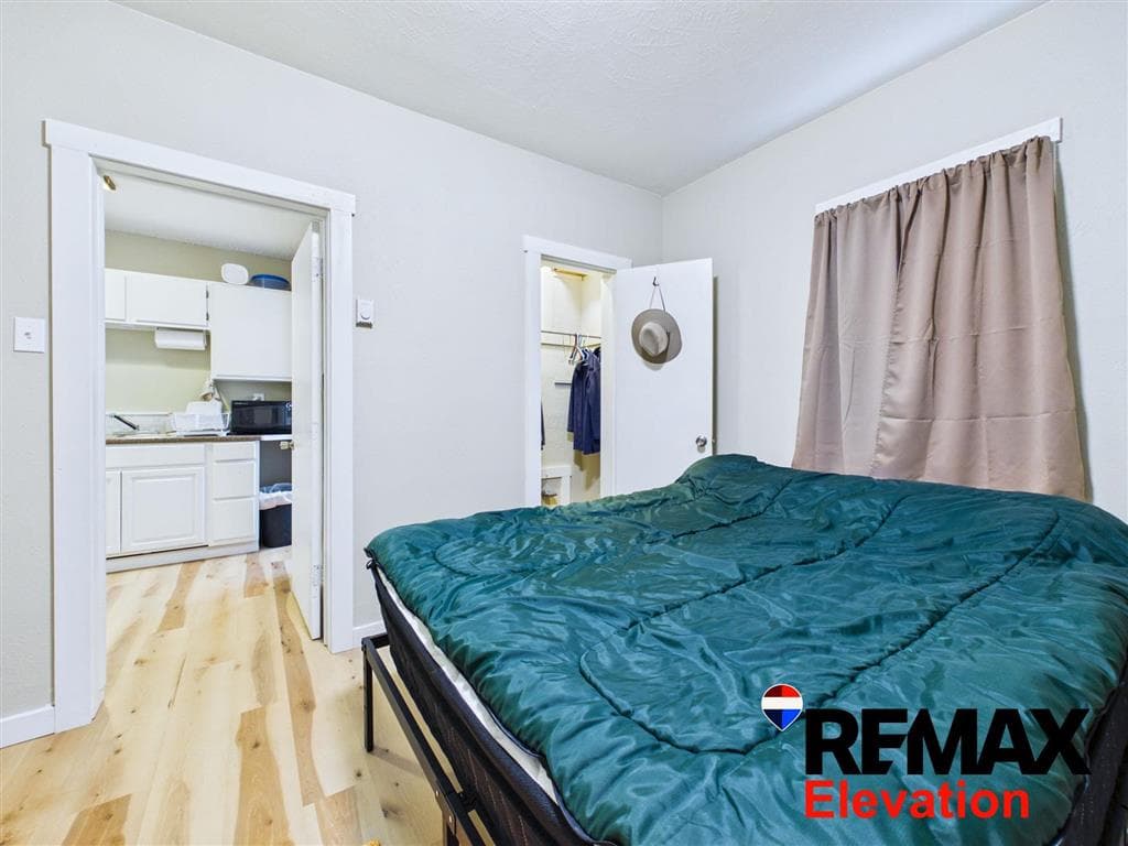 246 N Hamilton — photo 11 of 25