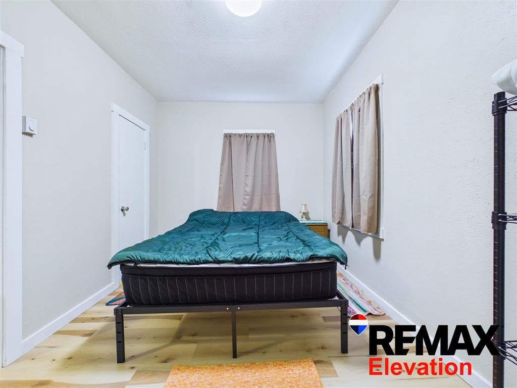 246 N Hamilton — photo 9 of 25