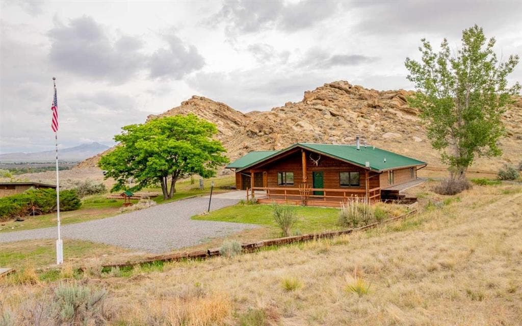 180 Sage Creek Rd photo 1