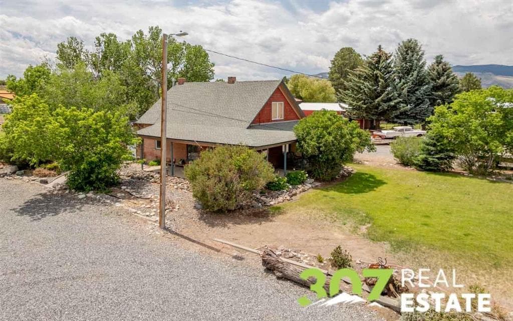 2840 Big Horn Ave — photo 12 of 25