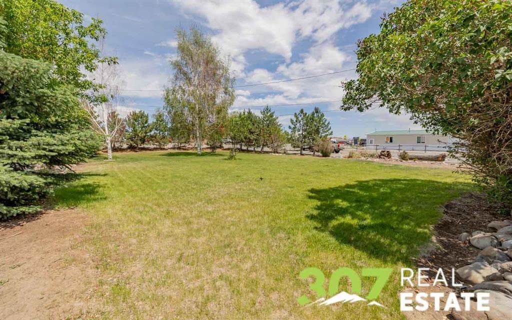 2840 Big Horn Ave — photo 6 of 25