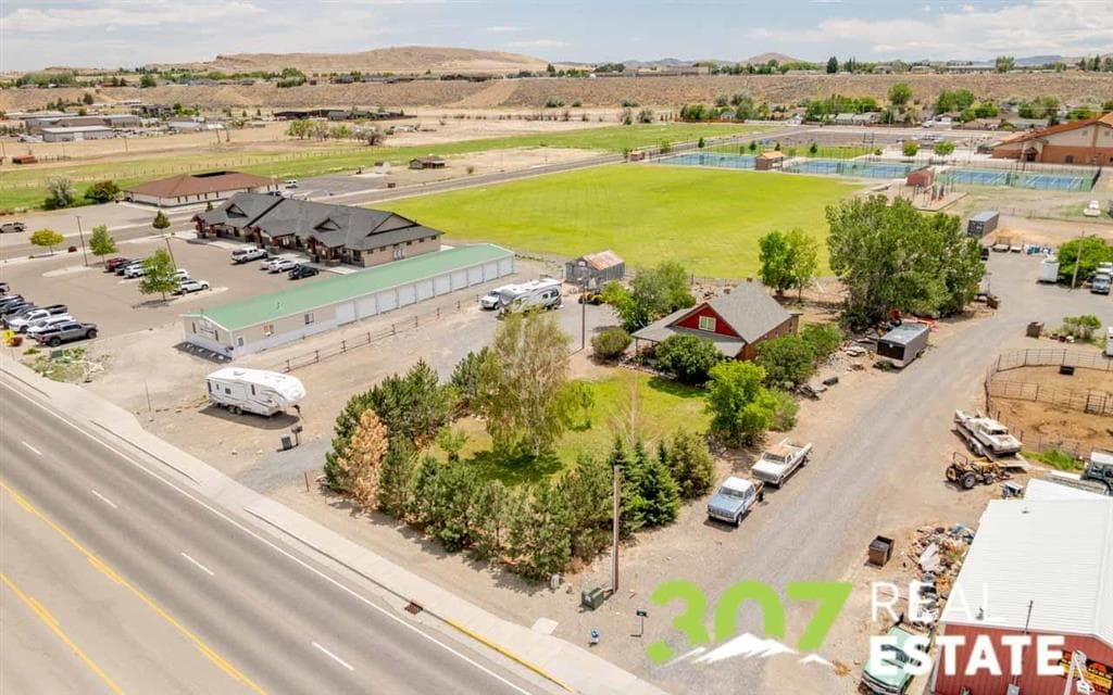 2840 Big Horn Ave — photo 9 of 25