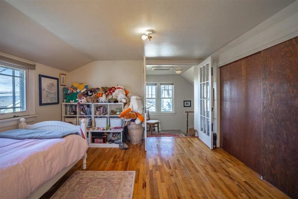 1431 Wyoming Ave — photo 13 of 25