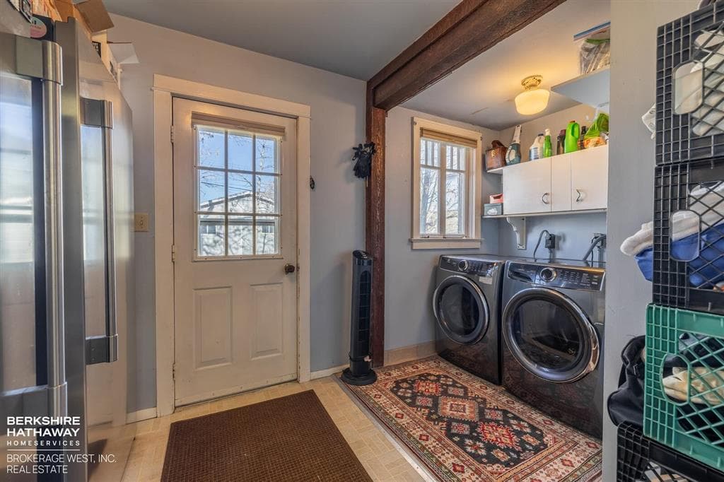 1431 Wyoming Ave — photo 8 of 25