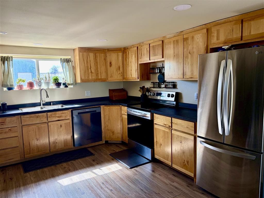 230 Hwy 14 — photo 7 of 25