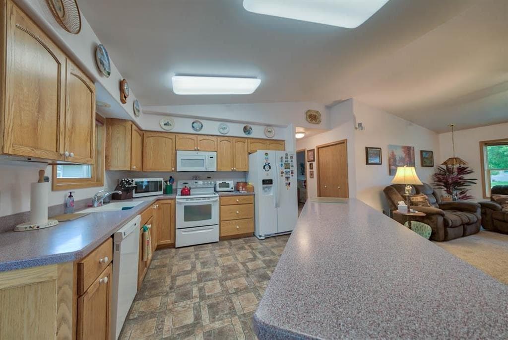3326 Frisby Ave — photo 4 of 25