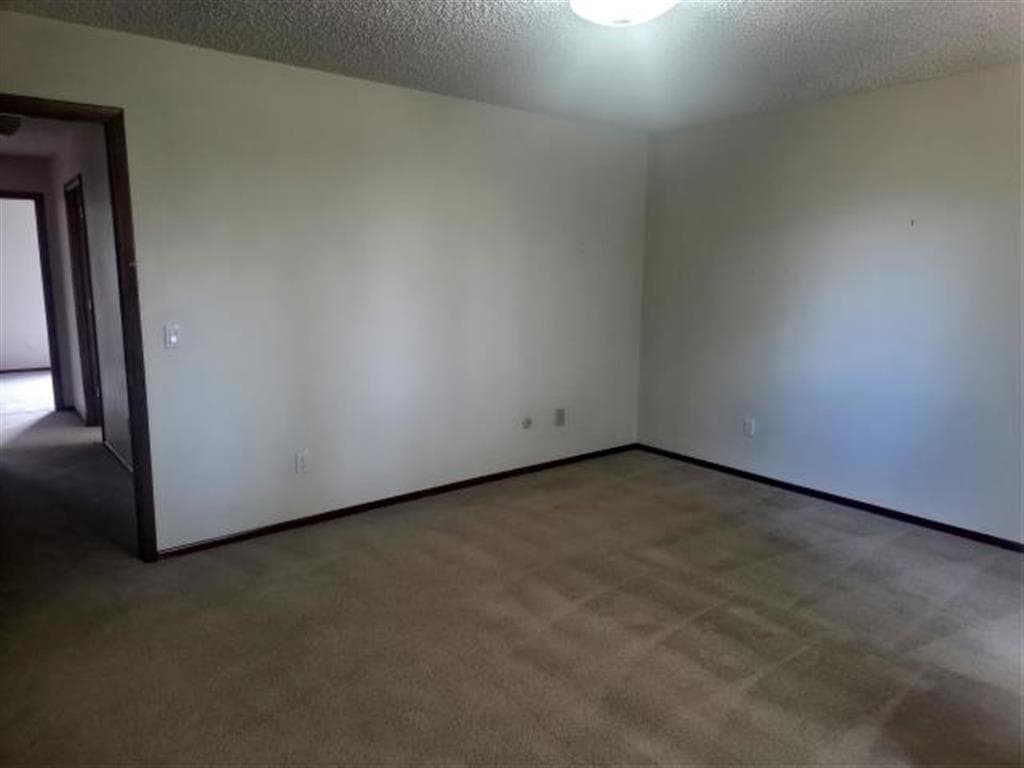 1305 Ten Mile Dr — photo 19 of 25