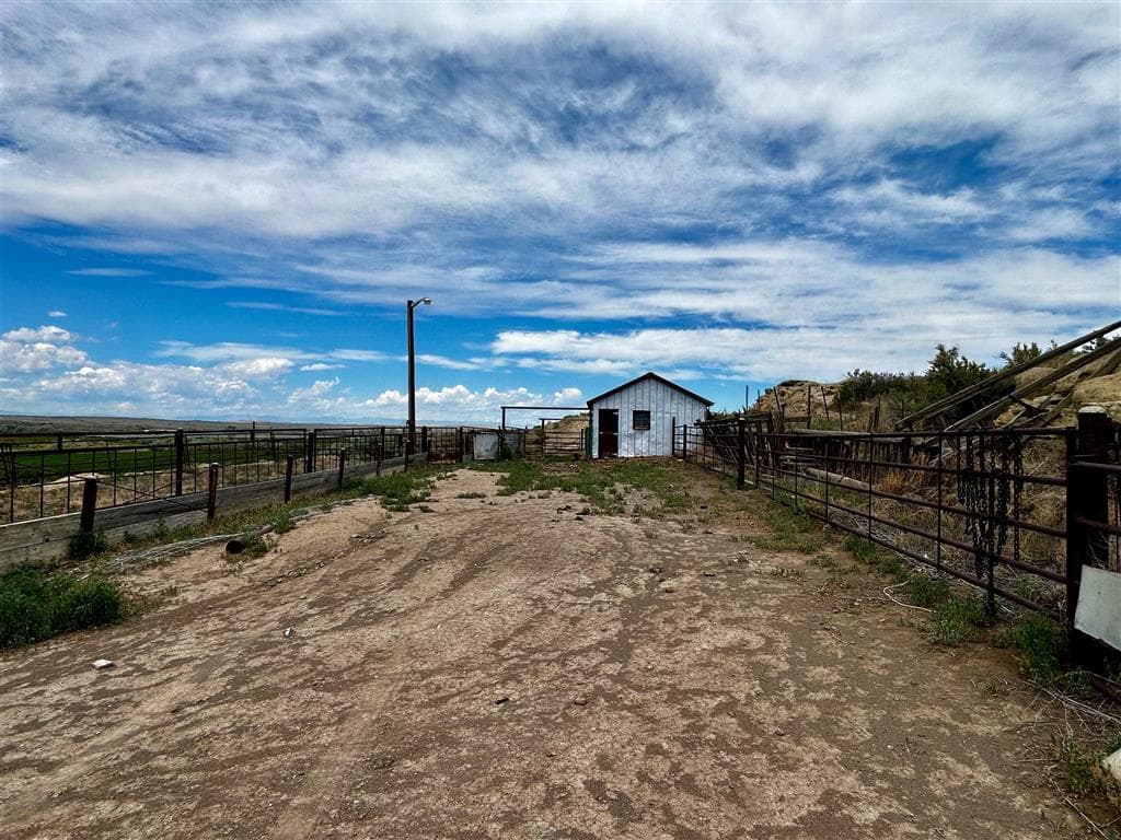 TBD Cloud Peak Road — photo 11 of 25