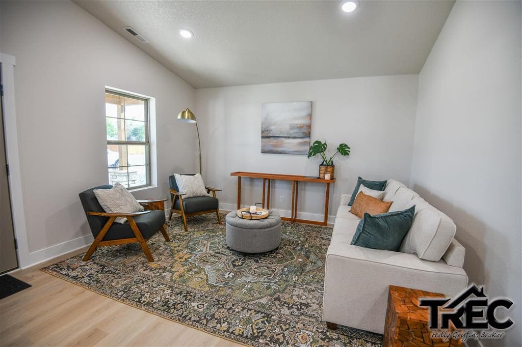 293 Cypress Dr — photo 2 of 25