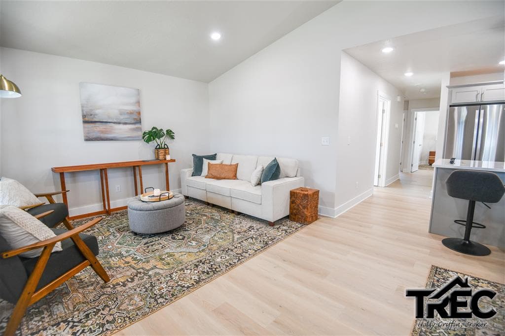 293 Cypress Dr — photo 3 of 25