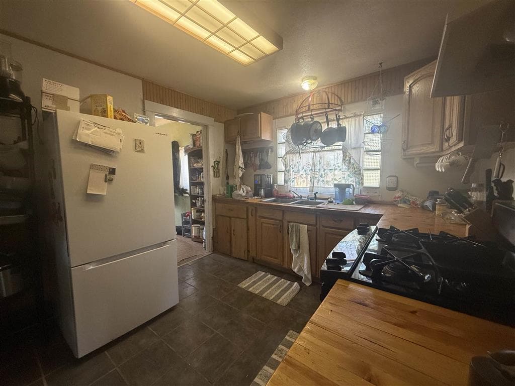 10 W Main St — photo 17 of 25