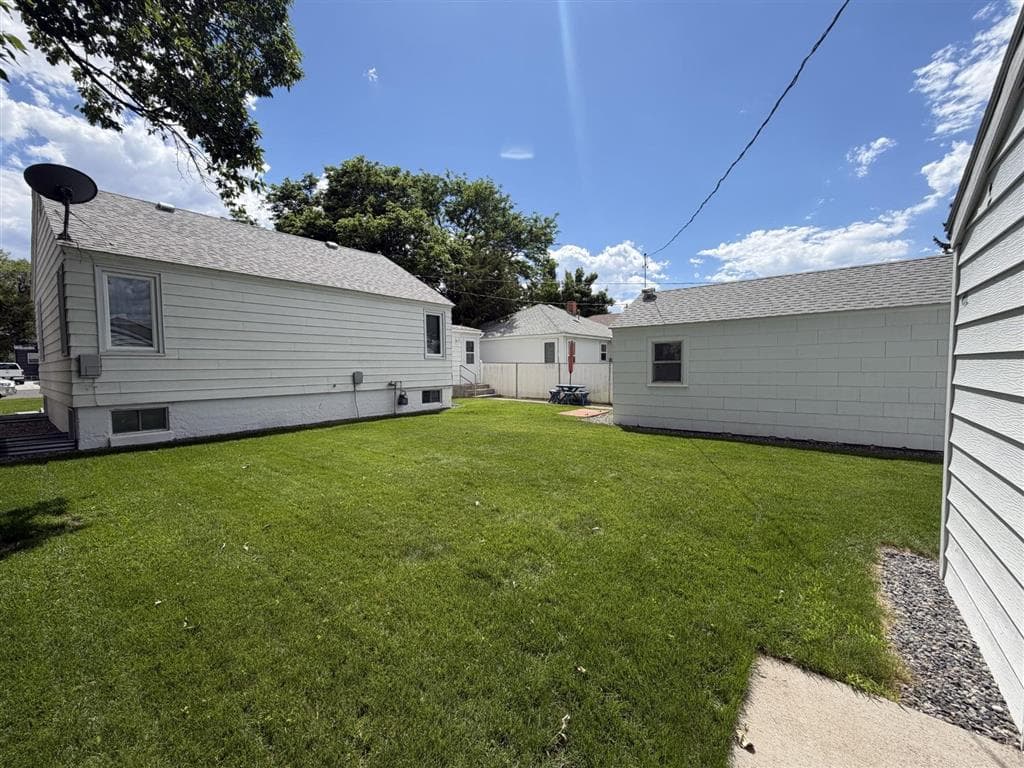 1911 Beck Ave — photo 19 of 23