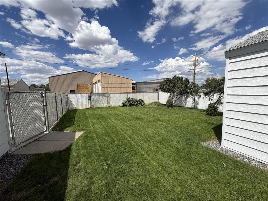 1911 Beck Ave — photo 23 of 23