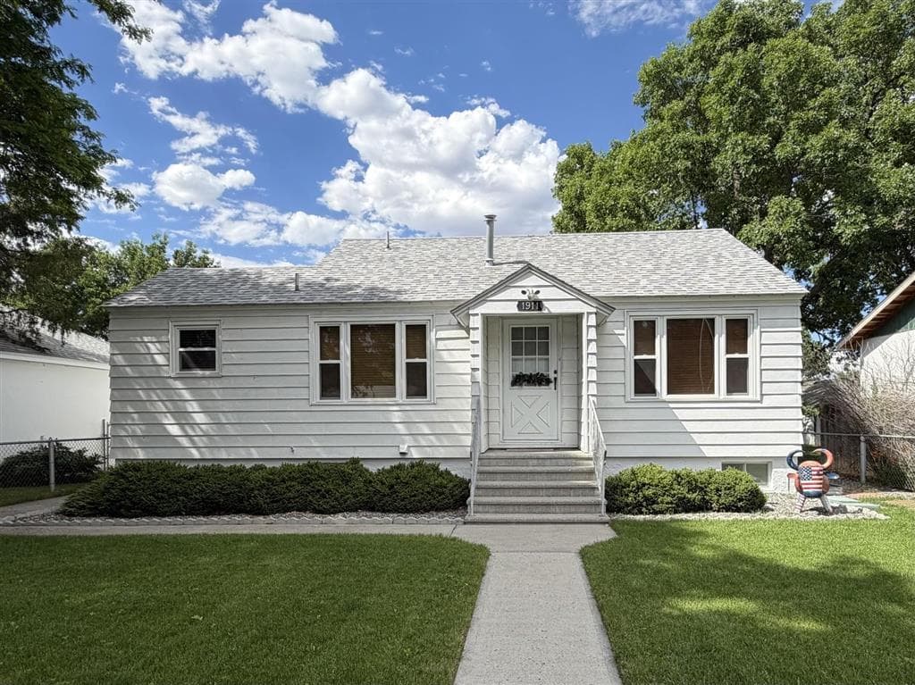 1911 Beck Ave — photo 5 of 23
