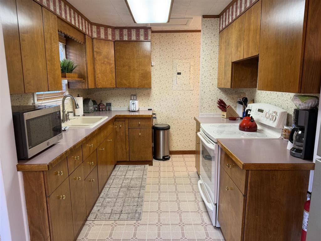 1911 Beck Ave — photo 9 of 23