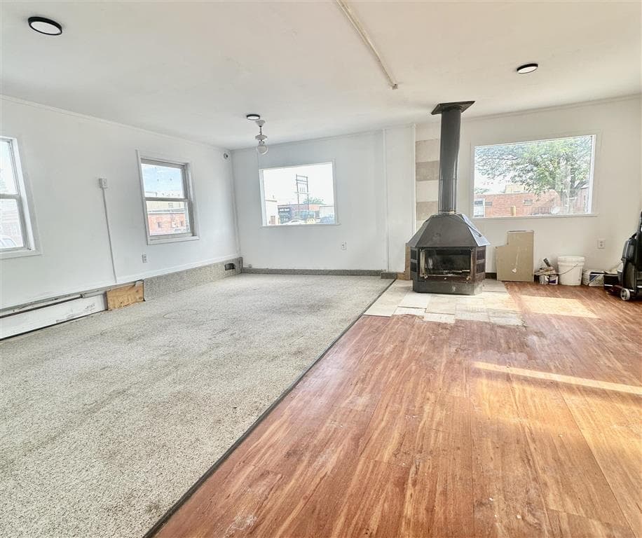 714 Coburn Ave — photo 3 of 25