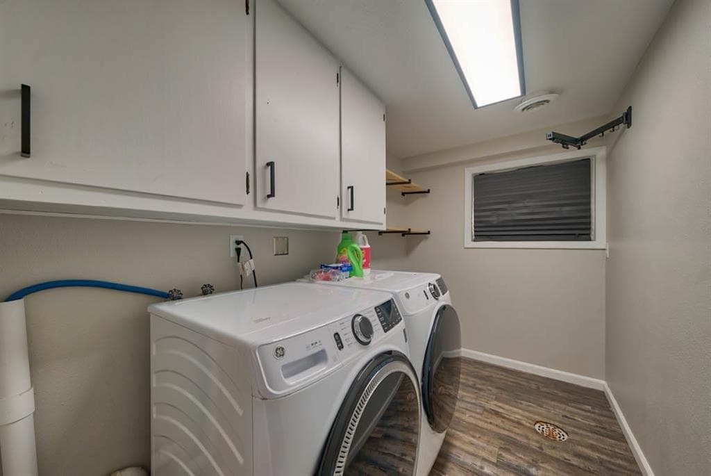 972 E Jefferson St — photo 24 of 25