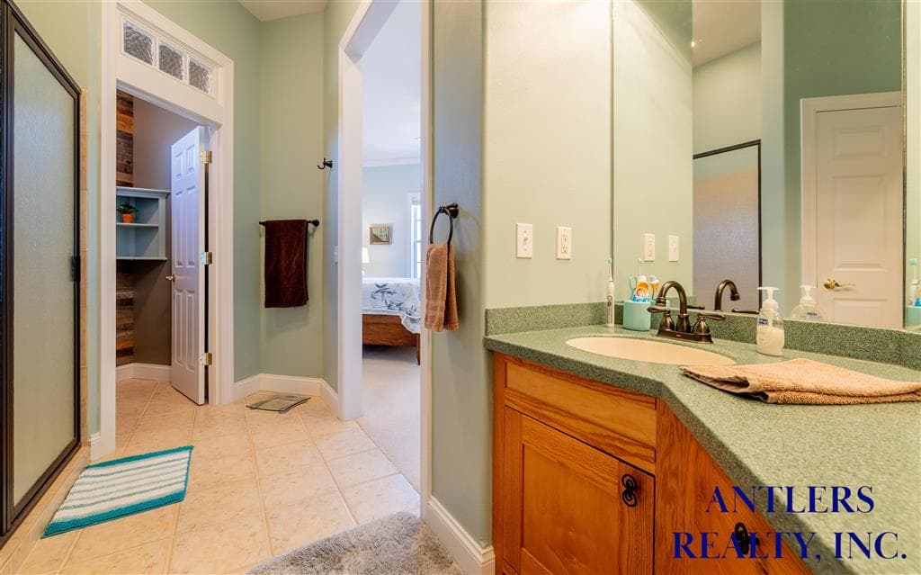 813 35th St — photo 21 of 25
