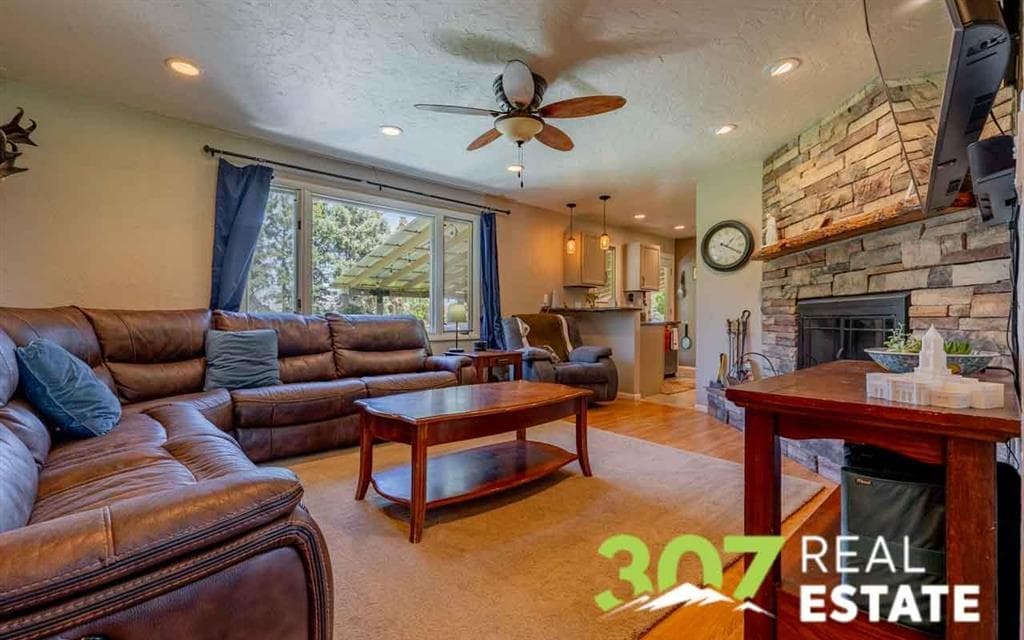 31 McCullough Rd — photo 12 of 25