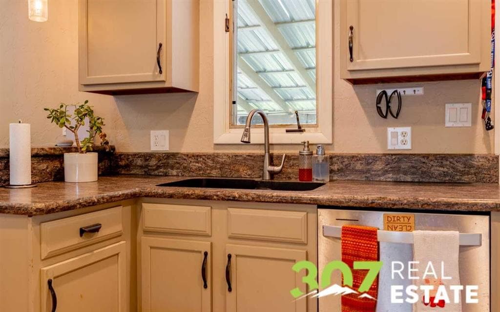 31 McCullough Rd — photo 15 of 25