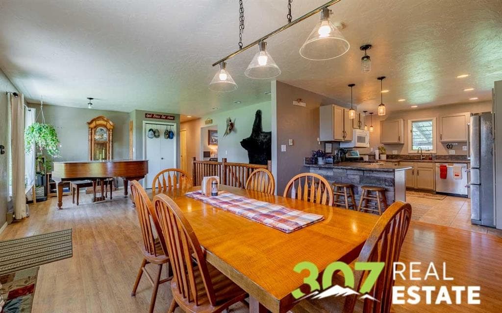 31 McCullough Rd — photo 7 of 25