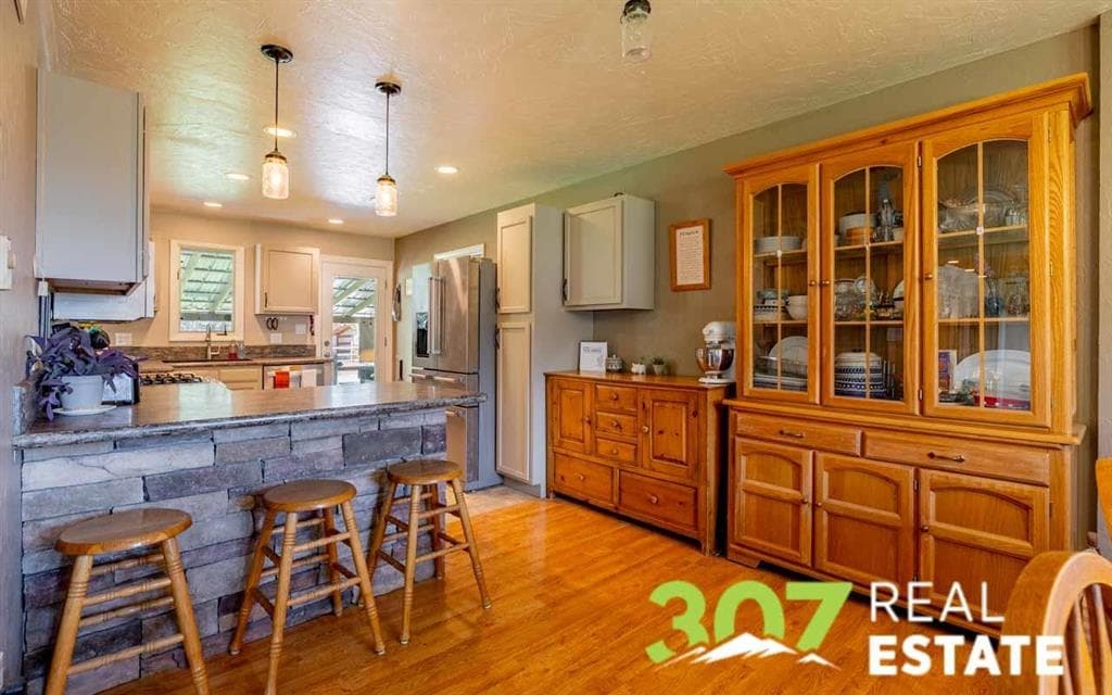 31 McCullough Rd — photo 8 of 25
