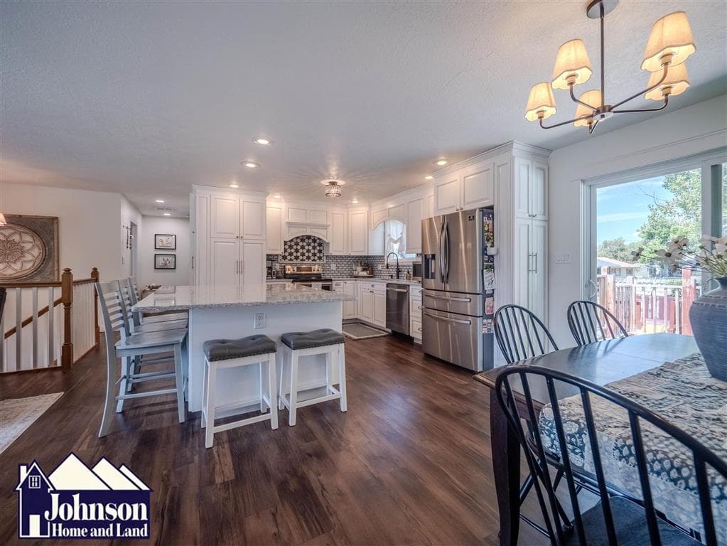 17 Circle Dr — photo 11 of 25