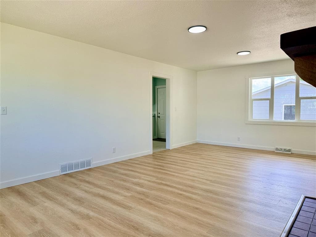 408 S 16th Street — photo 10 of 25