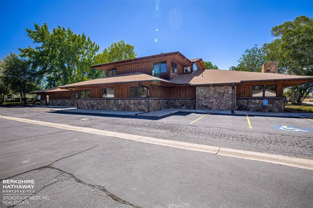 726 Allen Ave — photo 3 of 19