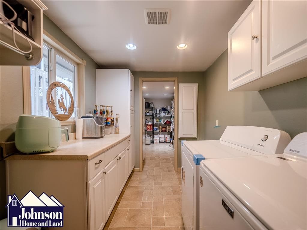 729 Montana Ave — photo 15 of 25