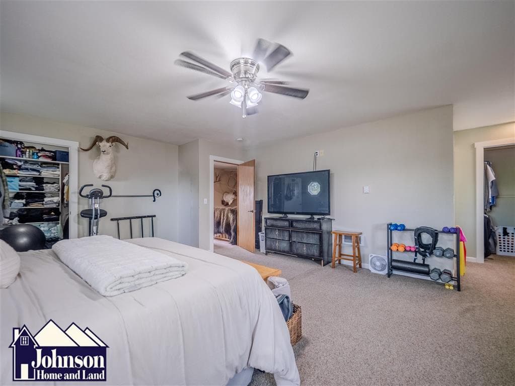729 Montana Ave — photo 21 of 25